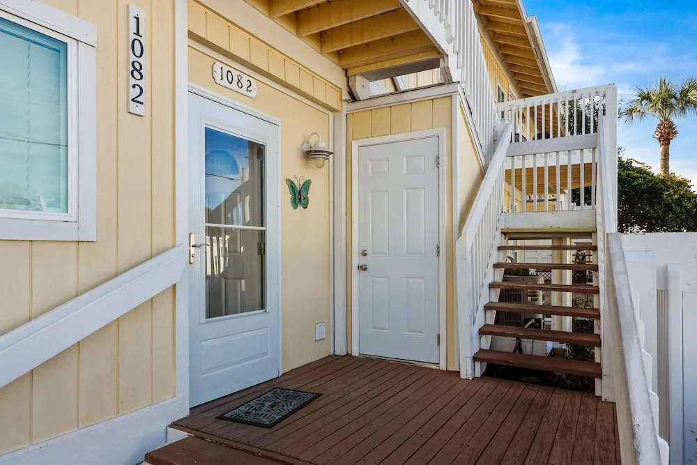 Sandpiper Cove 1082 2 Bedroom Condo by RedAwning
