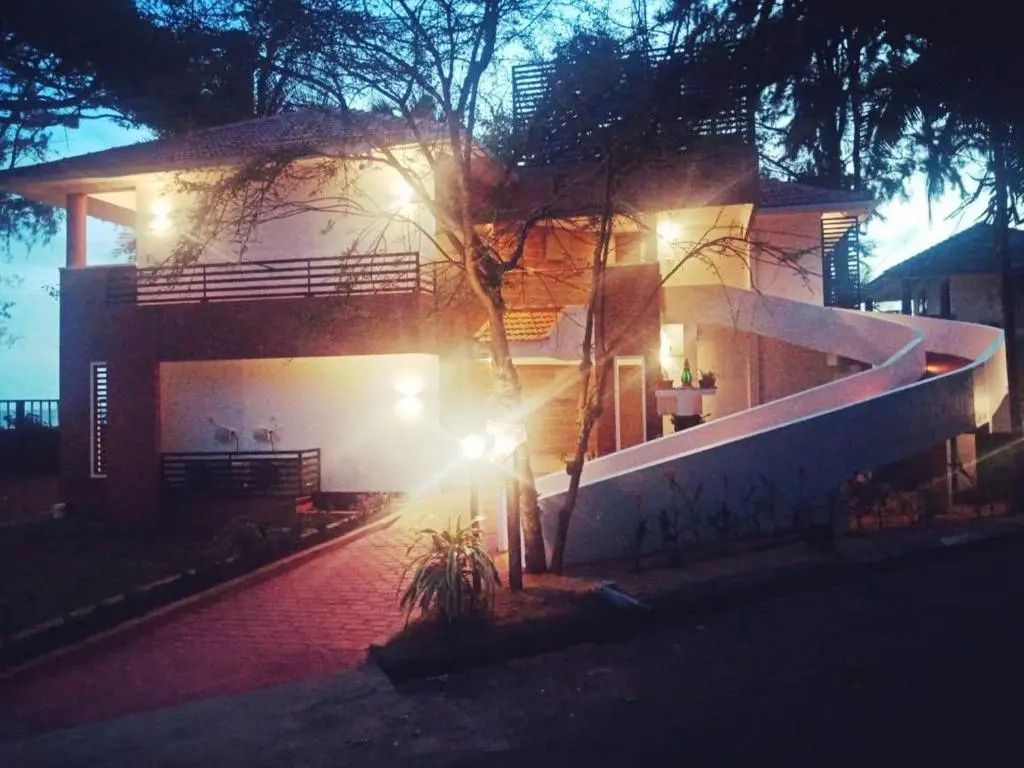 Premium Double room (full double bed)