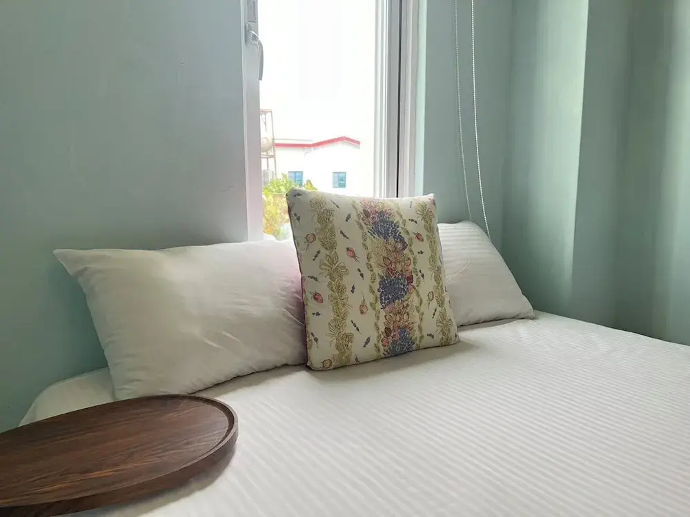 Economy room
