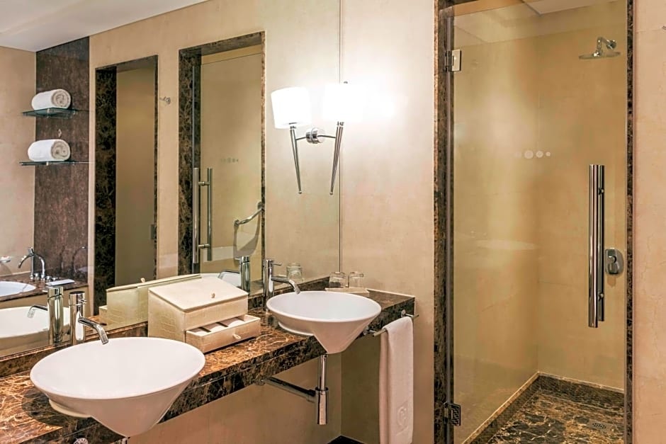 Двухместный люкс Premier (2 отдельные кровати) в Grosvenor House, a Luxury Collection Hotel, Dubai