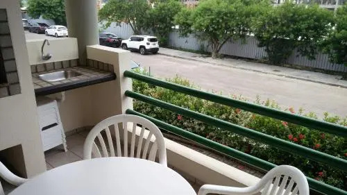 Apto Cond. Porto Ventura 3 quartos