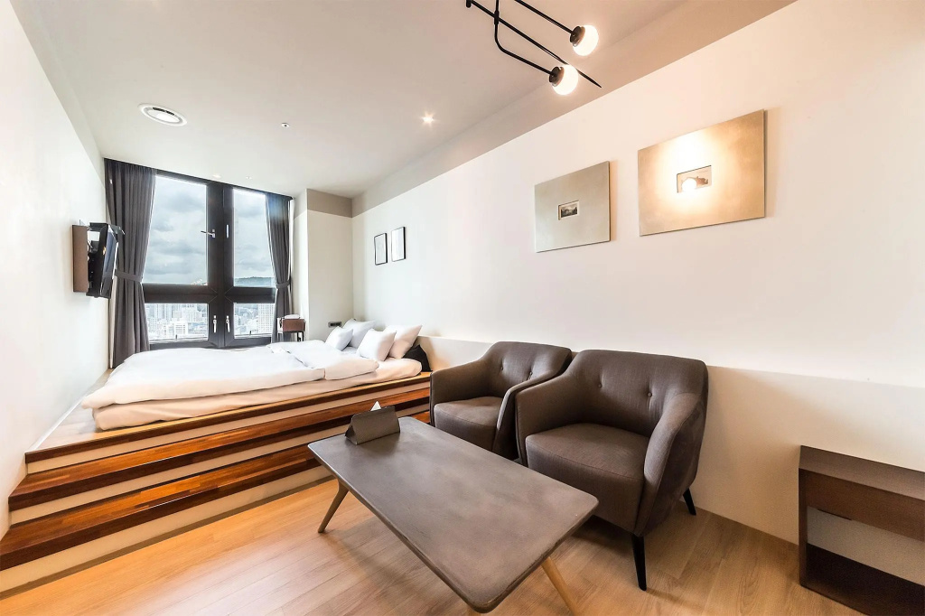 Standard Family room