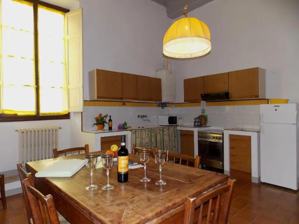 4 Bedrooms Apartment