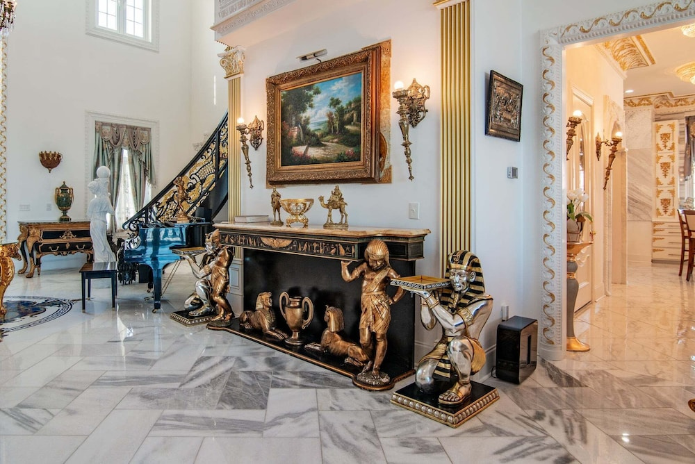 Sea Palace 5 Bedroom Home