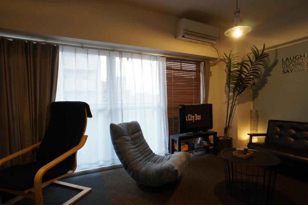 gallery_image_hidden_8