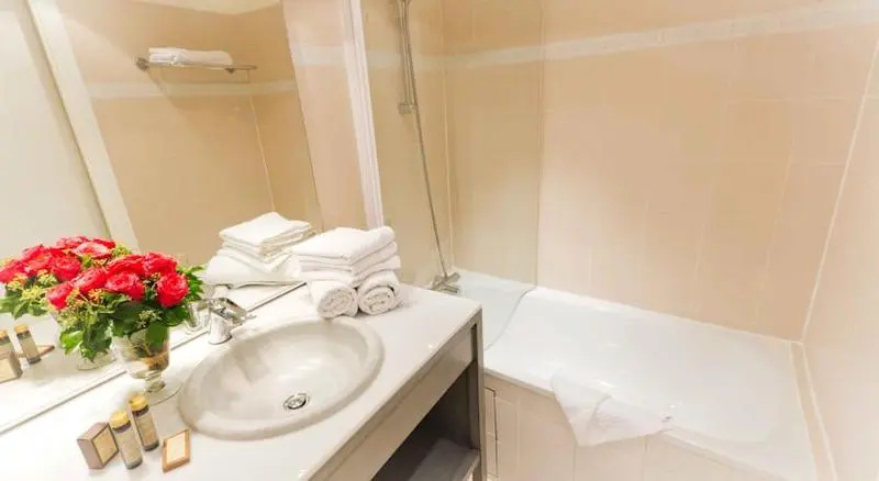 Standard Double room (twin beds)