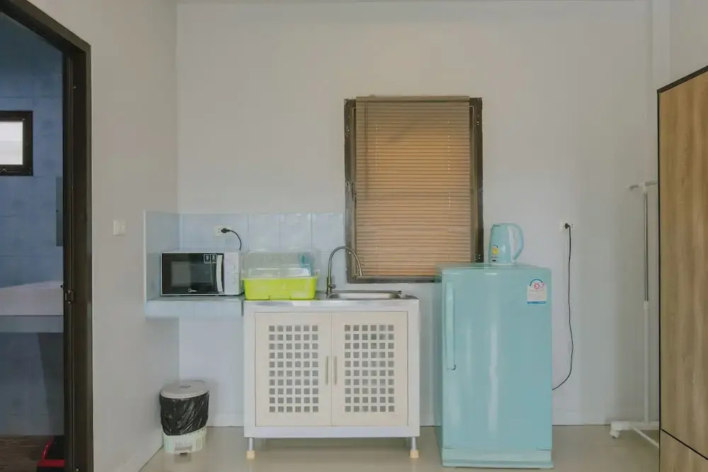 Бунгало с балконом в Kataonsea Bungalows