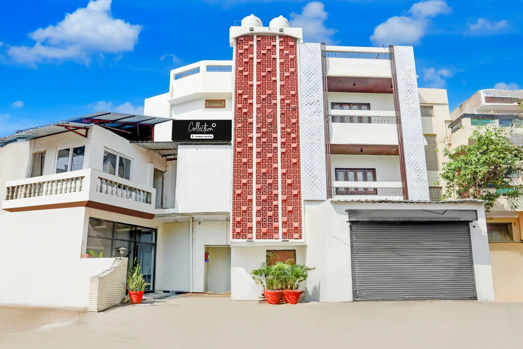 Super OYO Collection O Tagore Town Prayagraj Formerly Heritage Tagore