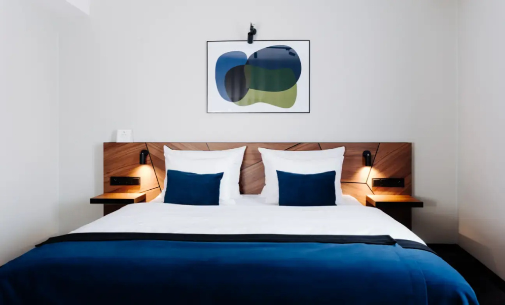 Premium Double room (full double bed)