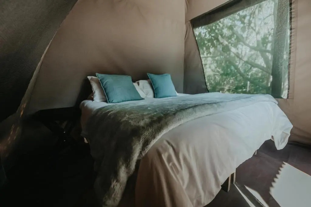Tent (full double bed)