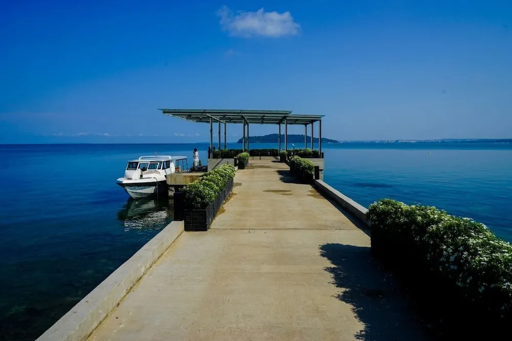 Beach & Waterfront