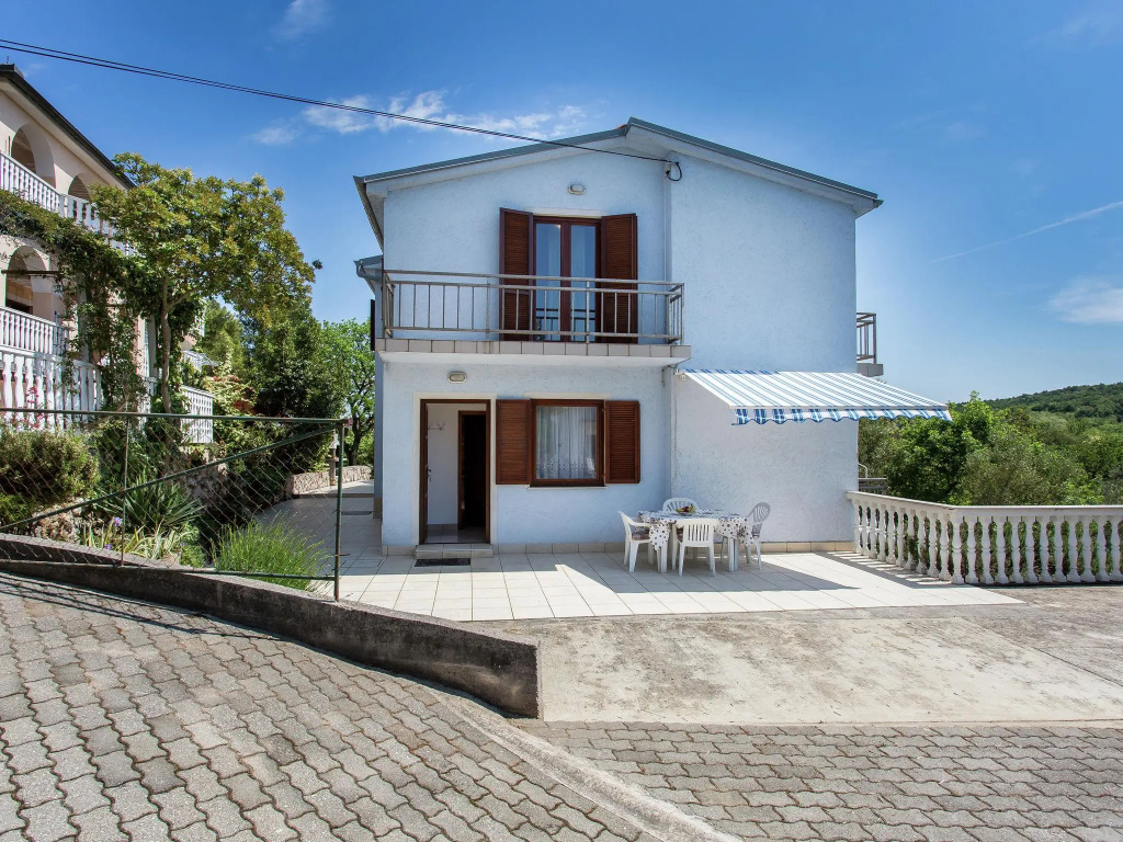 Apartment in Silo Near the Sea