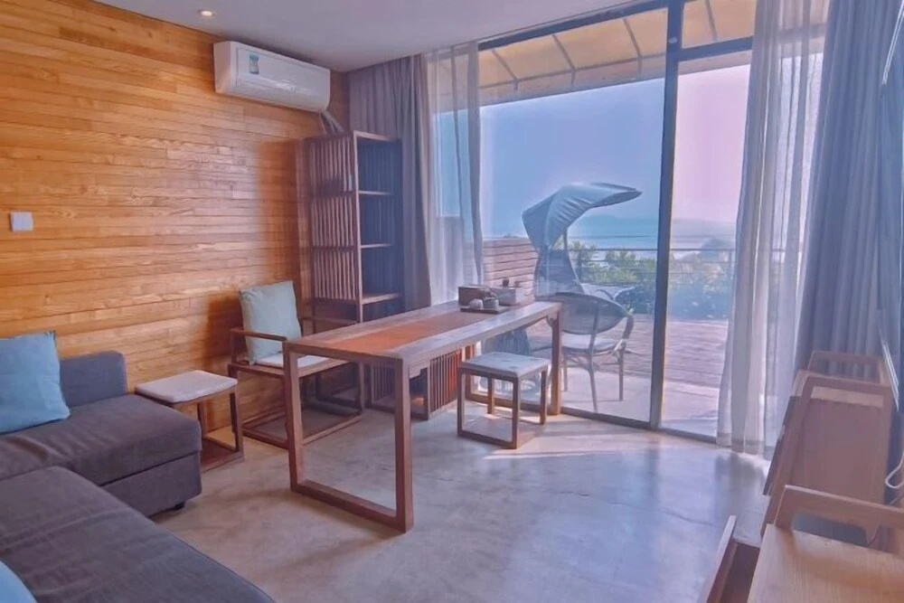 Wutong Banshan Hostel