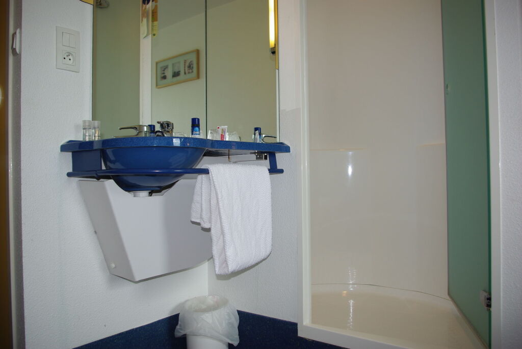 Greet Paris Porte de la Chapelle - Aréna by null