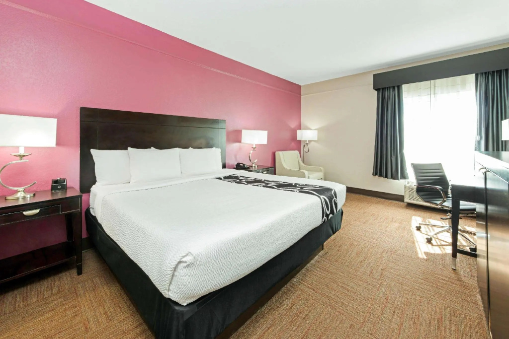 La Quinta Inn & Suites by Wyndham Winnie - Chambres