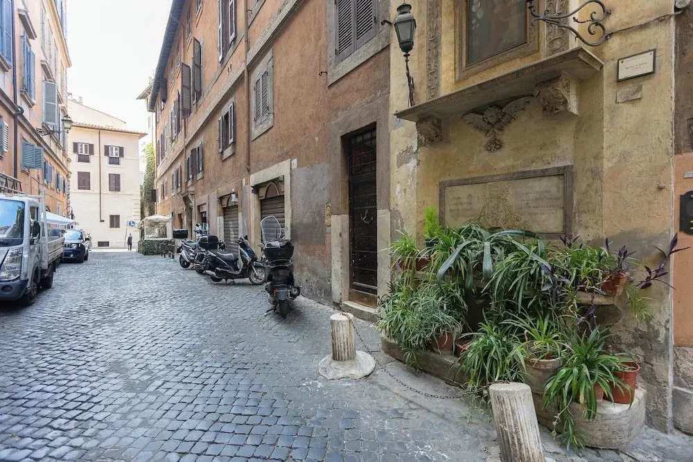 Rental in Rome Ciambella Art Home
