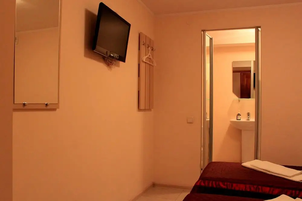Economy room