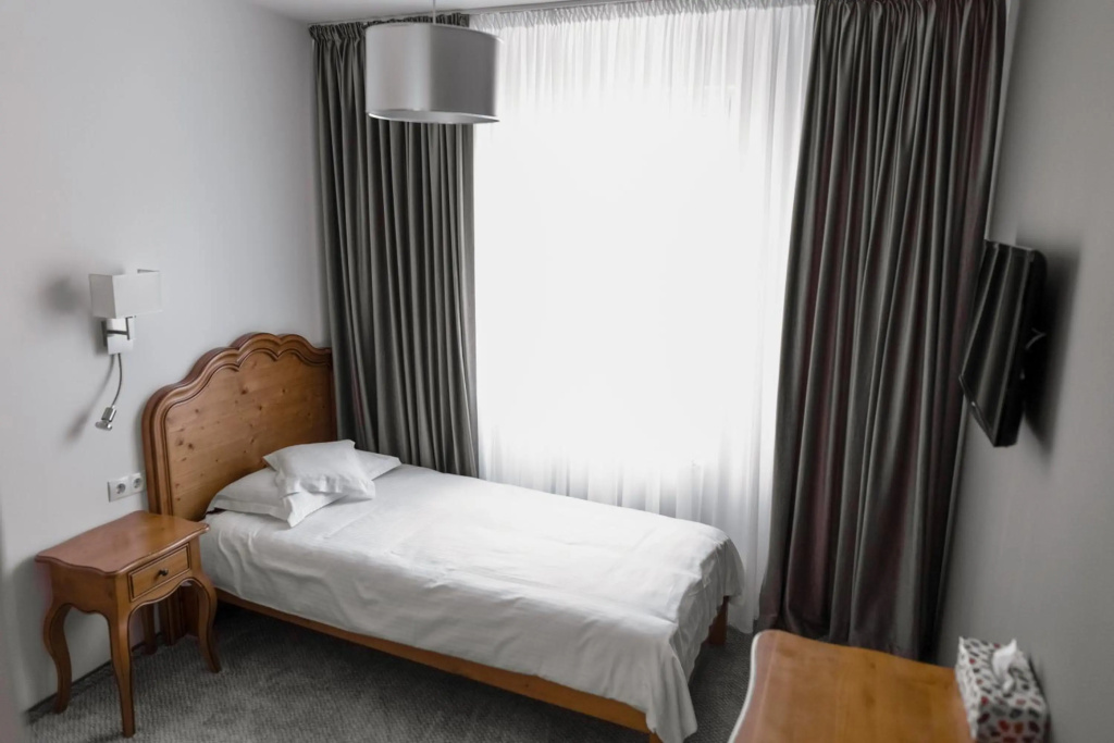 Hotel Meteor Cluj — 2