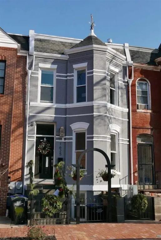Stylish & Modern Apt Shaw Pking!