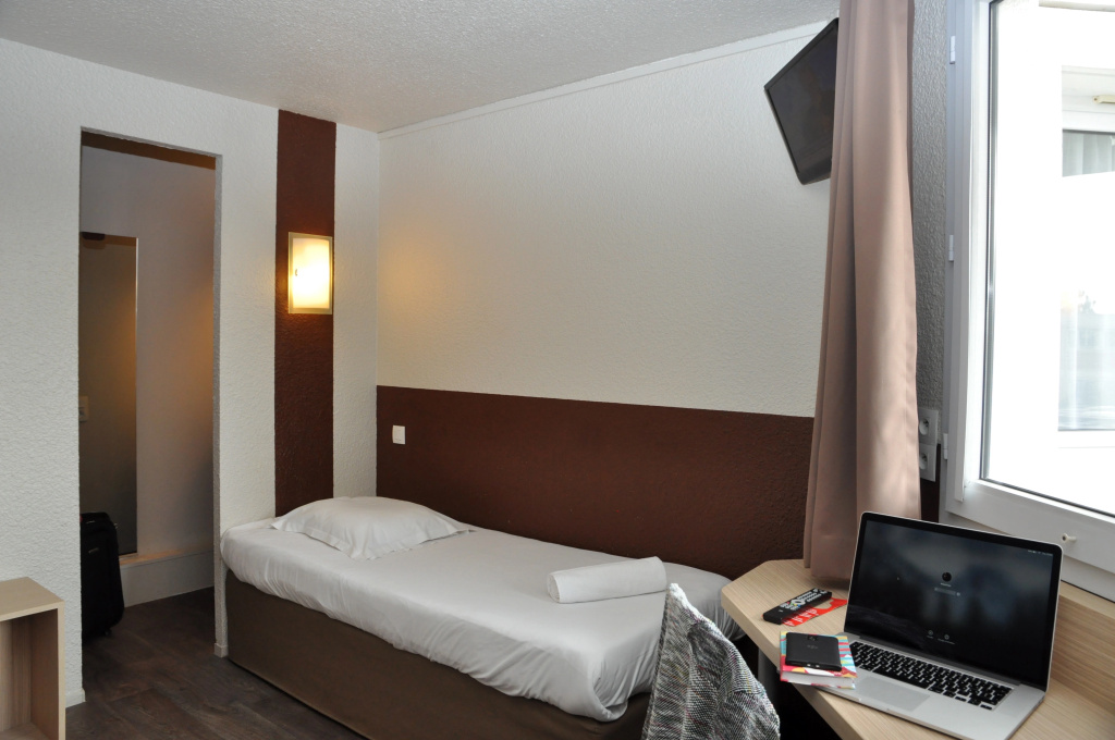 Voir la photo 4 — BHôtel De Caen