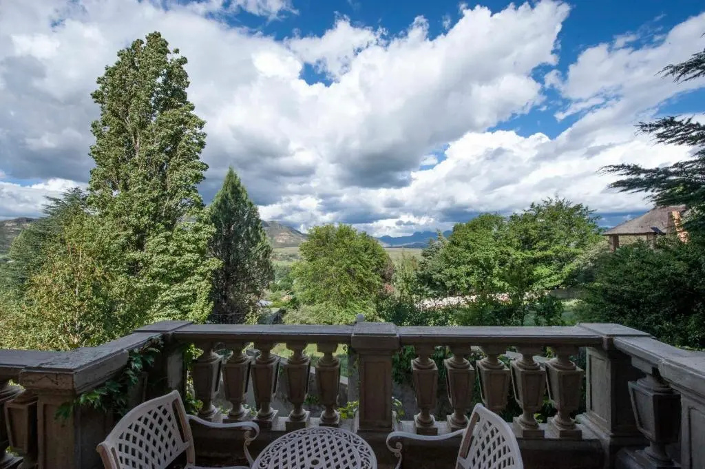 Standard Double room with balcony (full double bed)
