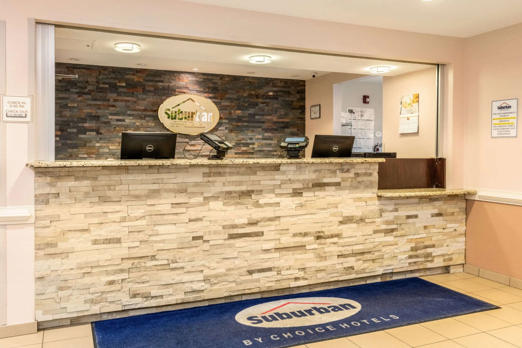 Lobby & Reception