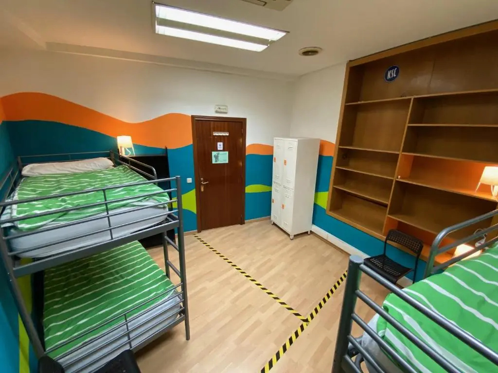 Bed in Dorm (no children)