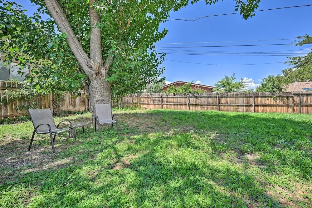 Quaint Sedona Cottage w/ Backyard + Views!