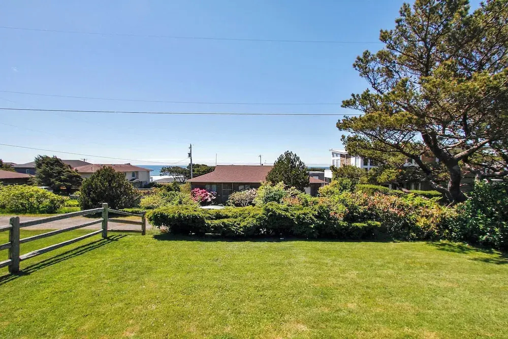 Modern Love by Avantstay Serene Home in Arch Cape w/ Large Yard in Great Location