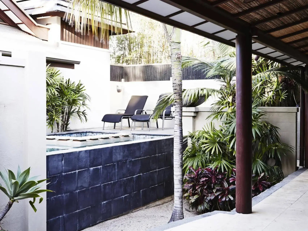 The Villas of Byron