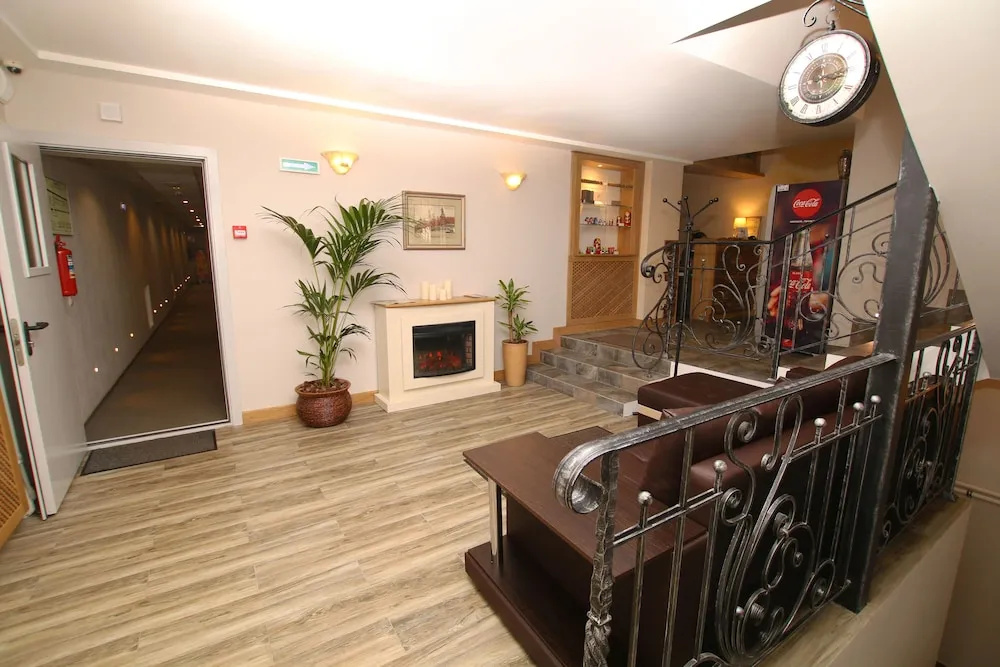 Hotel photo 12