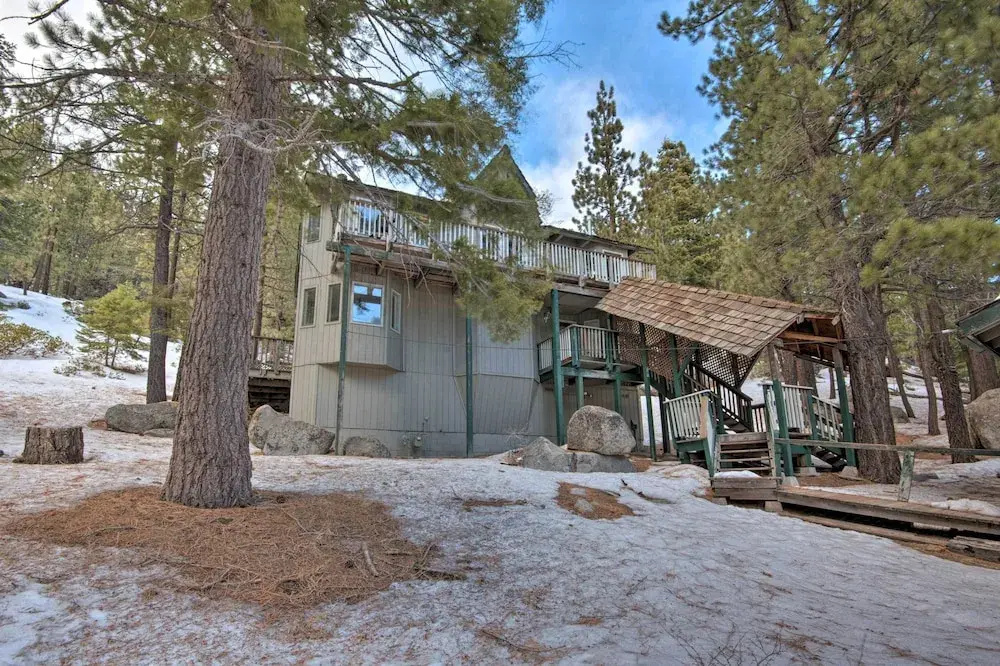 Stateline Ski House: Walk to Boulder Lift!