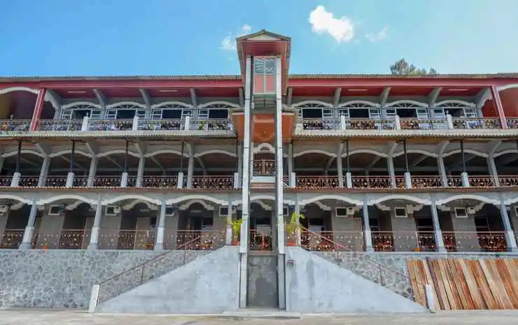 Urbanview Hotel Mountain Palace Kopeng in Getasan