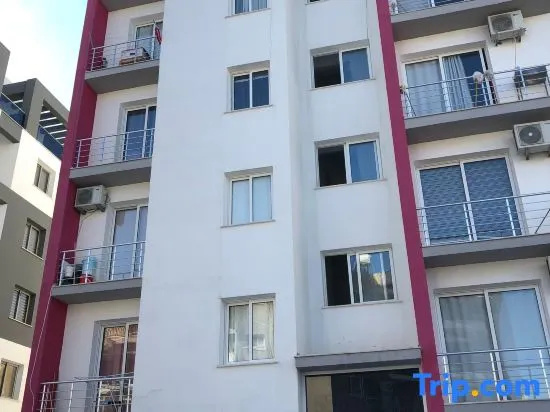 Kyrenia City Center. Mountain View. Easy Access.