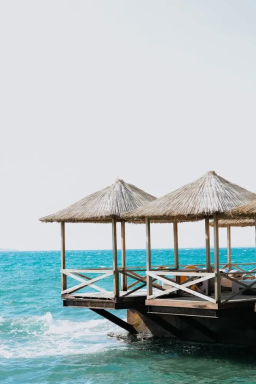 Beach & Waterfront