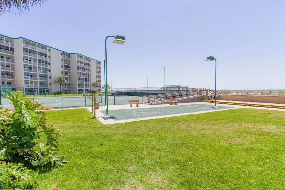 Gulf Shore Condo #104 - 2 Br condo by RedAwning