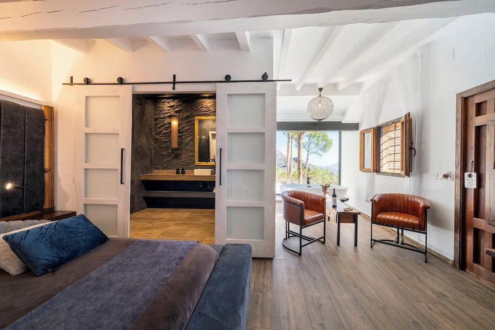 Luxury room
