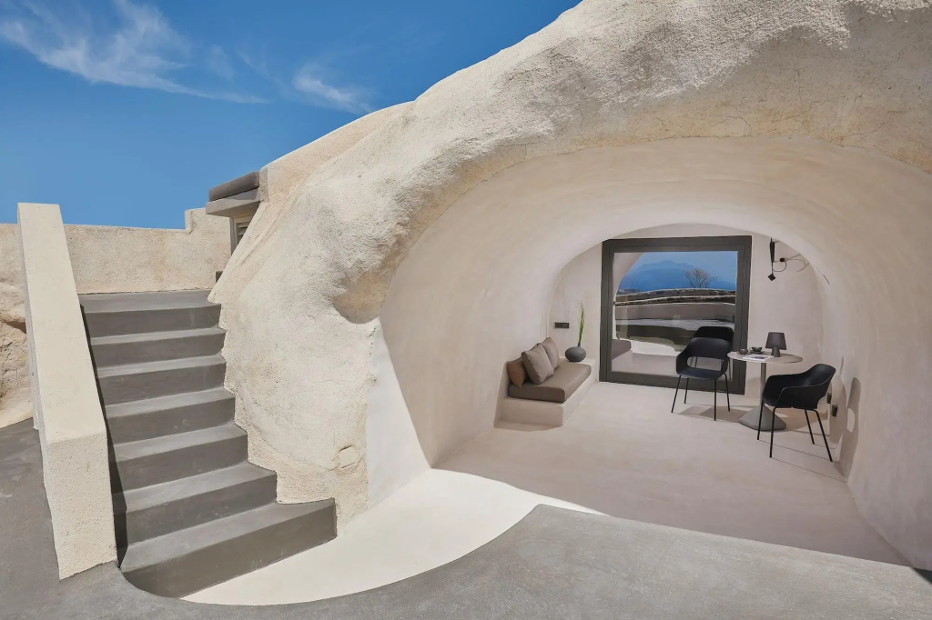 Divine Boutique Cave Experience