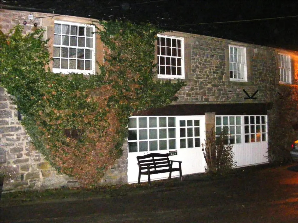 The Manifold Inn