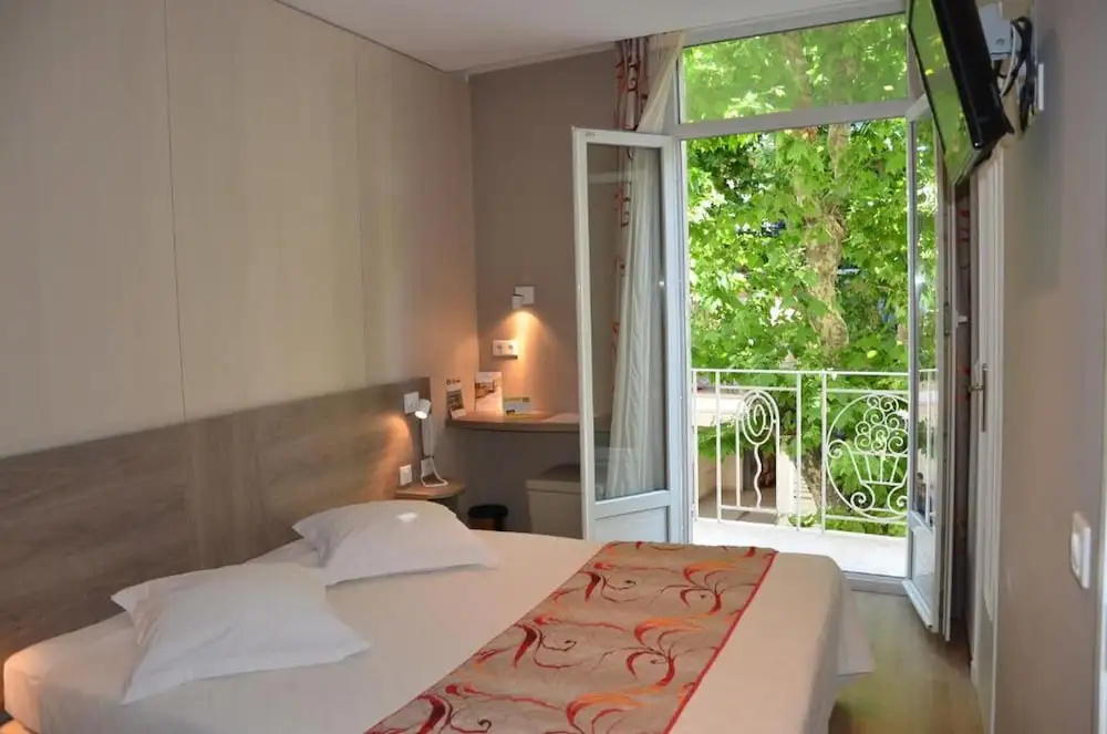 BRIT HOTEL Confort Le Revest Sainte Maxime - Chambres