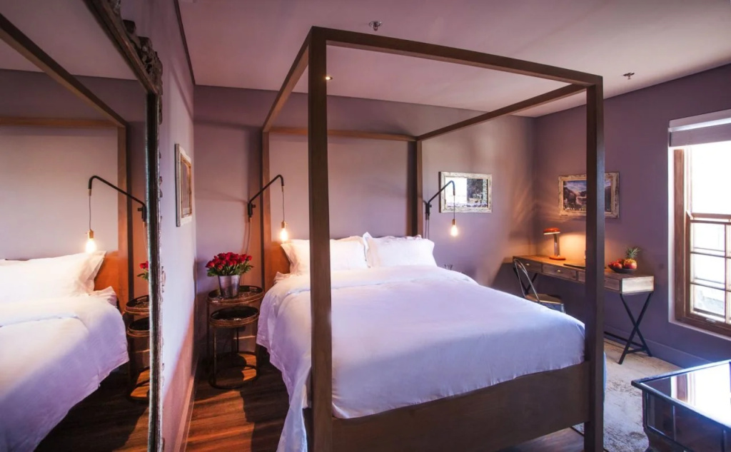 The Grey Hotel - 4