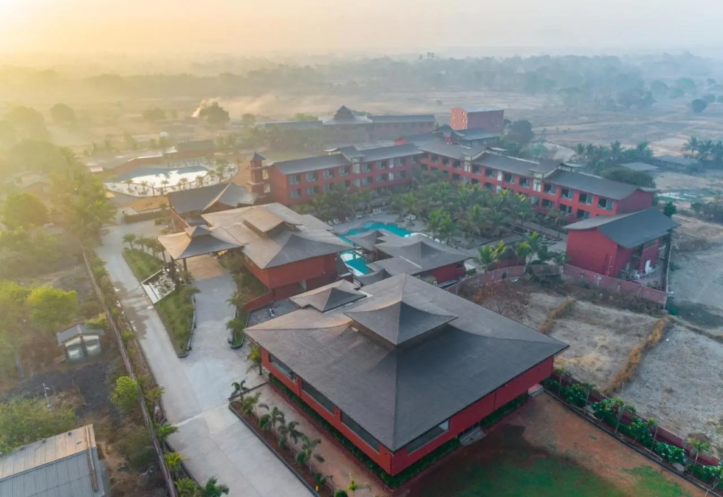 Hotel Saya Grand