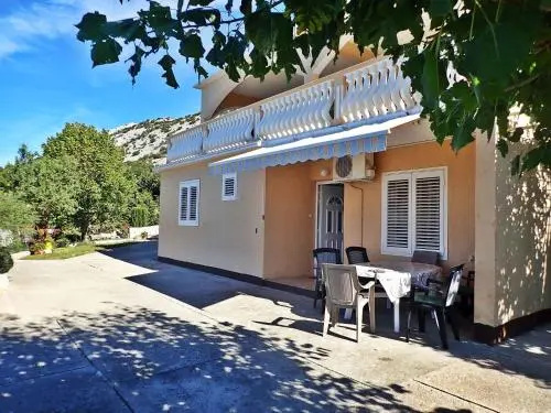 Apartment In Baric Draga