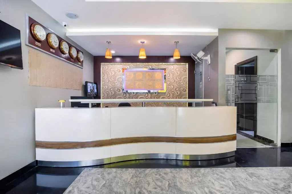 Apple Valley Inn by OYO Rooms