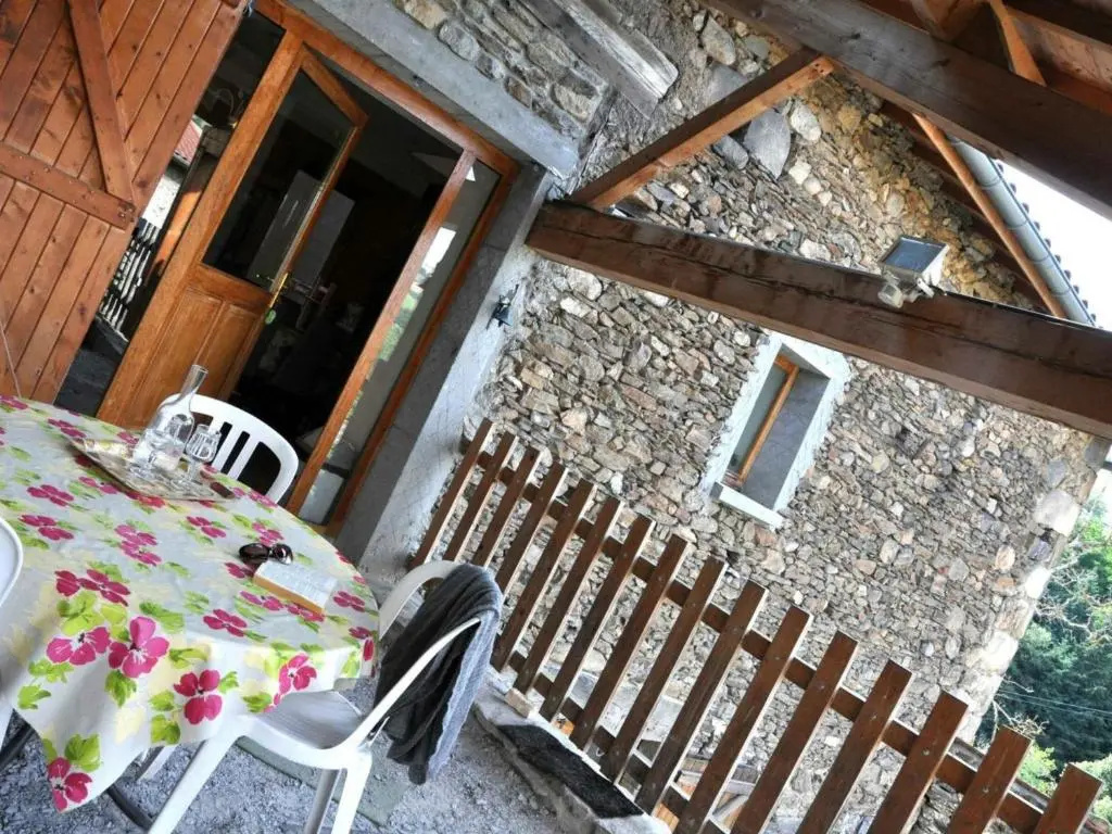 Gîte La Terrasse-sur-Dorlay, 6 pièces, 13 personnes - FR-1-496-72