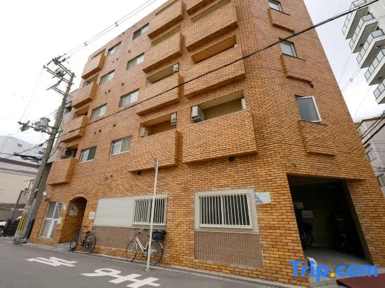 [SION STAY] 1 Min to JR Imamiya Station | Walk to Namba | 5 Min to Daikokucho | 30 Min to USJ