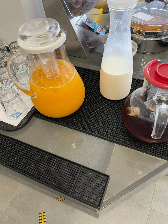 Food & Beverage