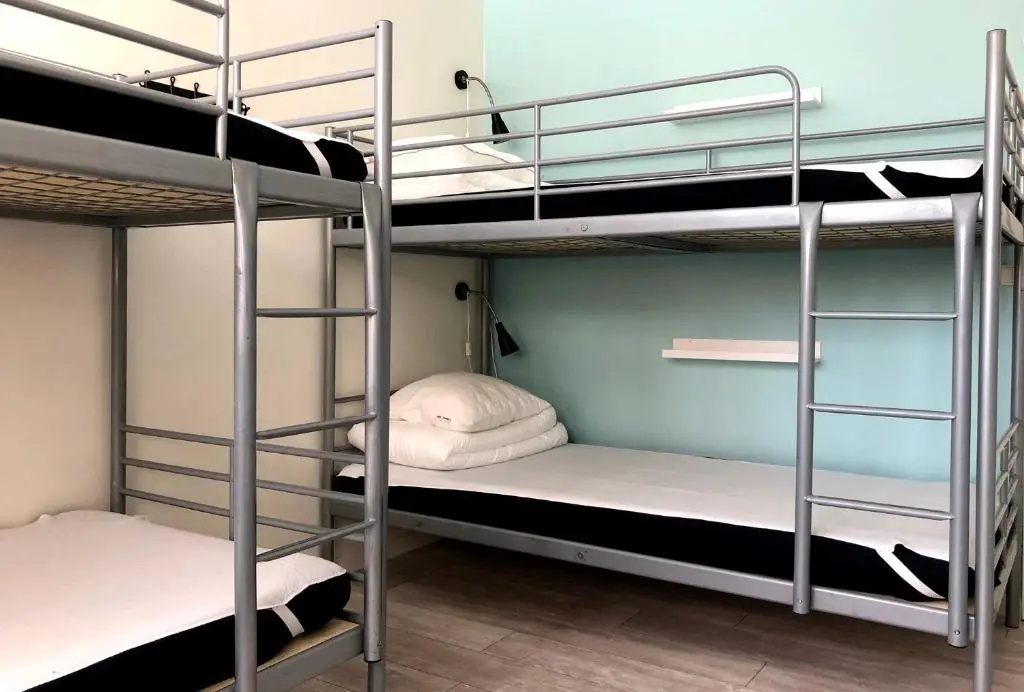 Economy room