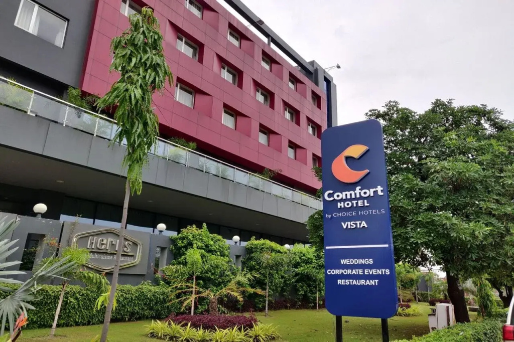 OYO 10192 Hotel Vista Residency