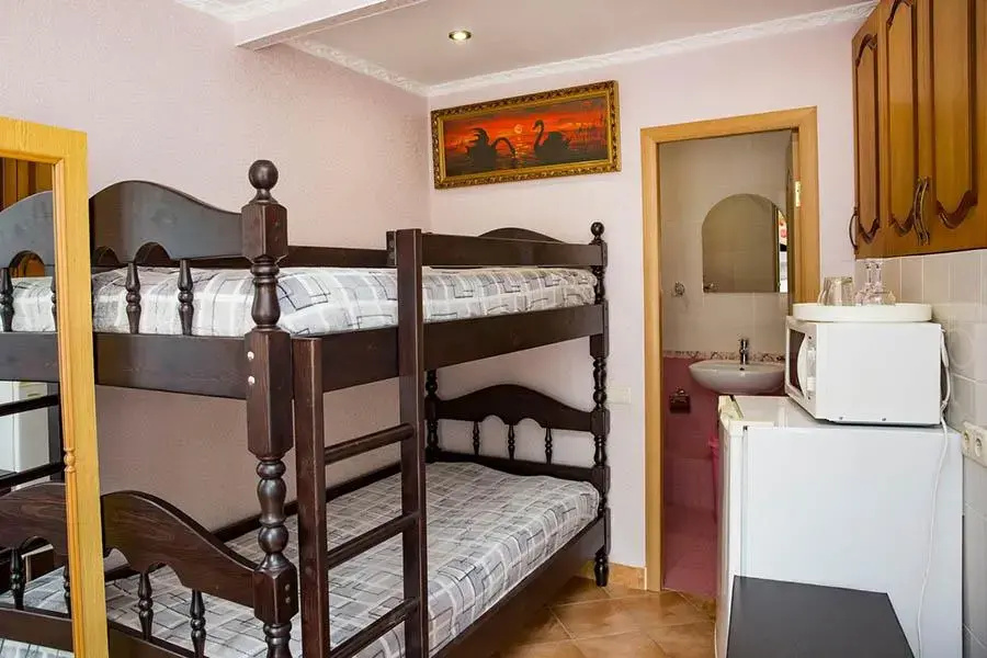Economy room